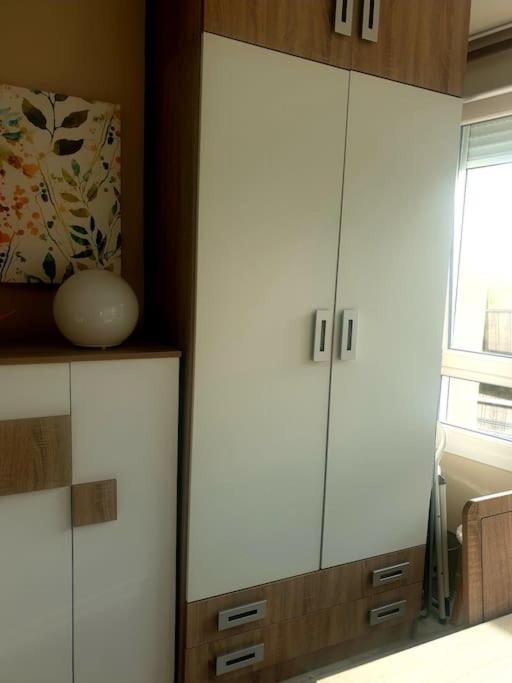 מארבלה Precioso Estudio Con Piscina A 200M Del Mar מראה חיצוני תמונה