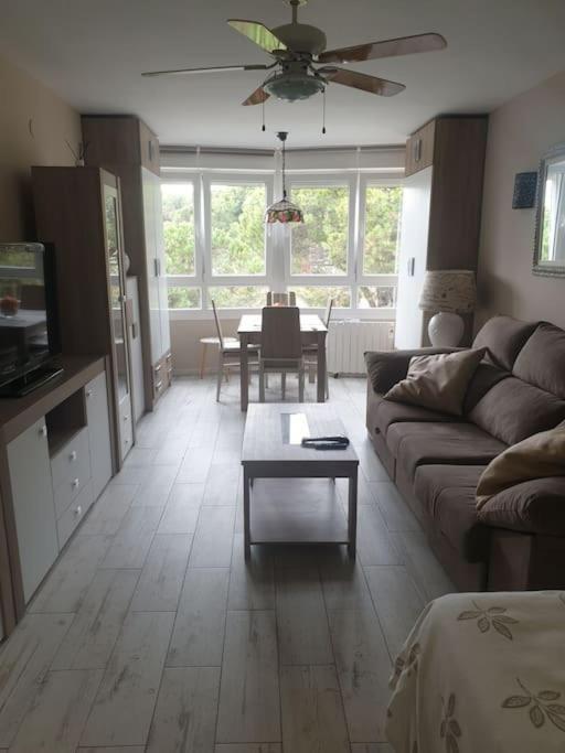 מארבלה Precioso Estudio Con Piscina A 200M Del Mar מראה חיצוני תמונה