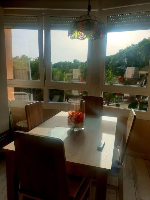מארבלה Precioso Estudio Con Piscina A 200M Del Mar מראה חיצוני תמונה