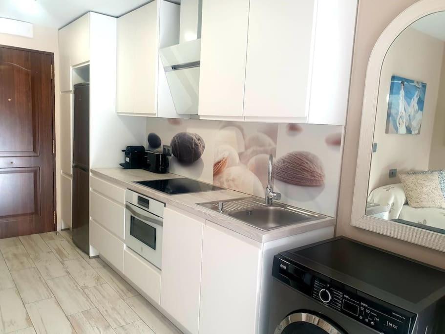 מארבלה Precioso Estudio Con Piscina A 200M Del Mar מראה חיצוני תמונה