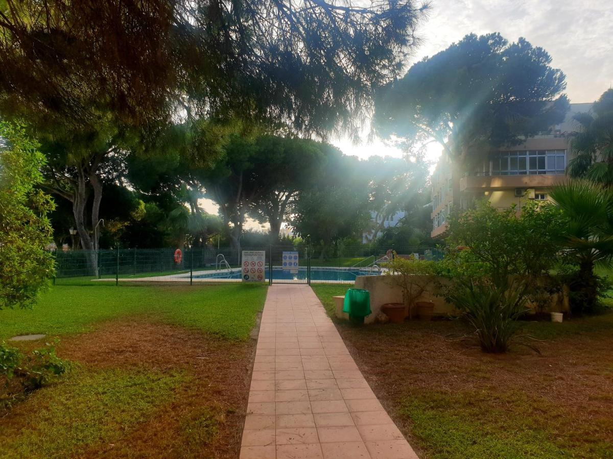 מארבלה Precioso Estudio Con Piscina A 200M Del Mar מראה חיצוני תמונה
