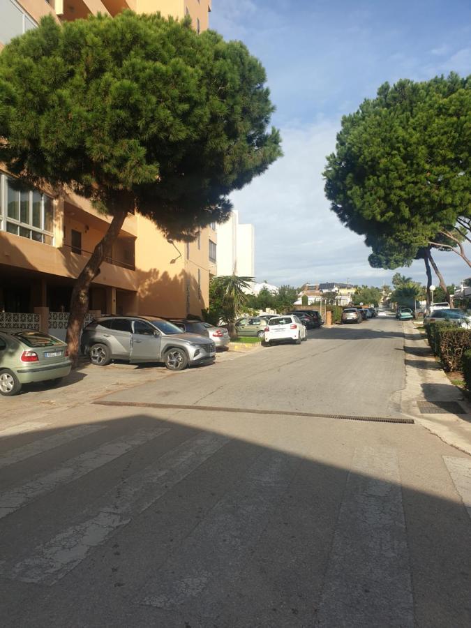 מארבלה Precioso Estudio Con Piscina A 200M Del Mar מראה חיצוני תמונה
